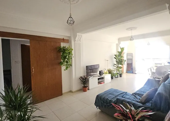 Travelers Paradise Larnaca